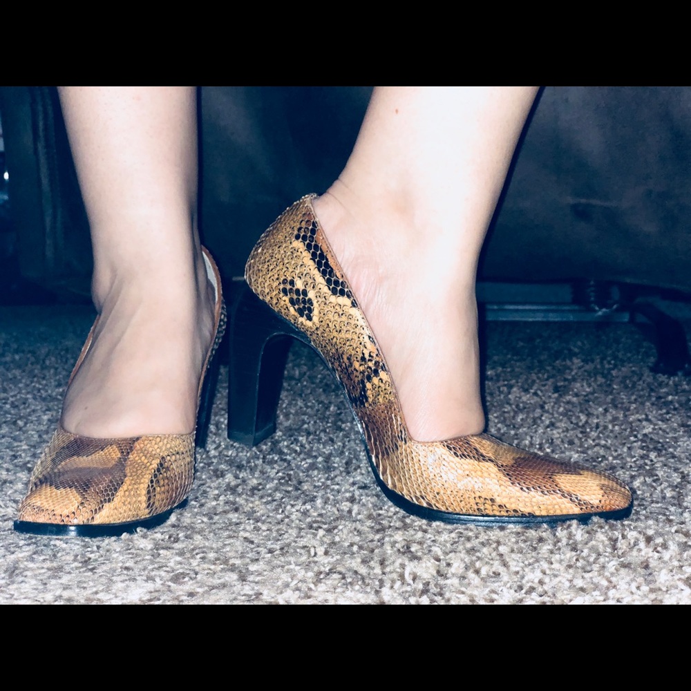 Vintage Real Snake Skin Pumps 7B